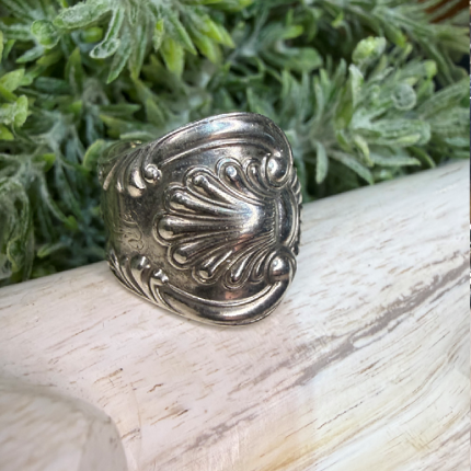 Vintage Sterling Silver Royal Shell Spoon Ring