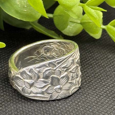 Vintage Silver-Plated National Narcissus Daffodil Spoon Ring